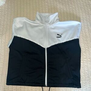 PUMA- Crop zip up
